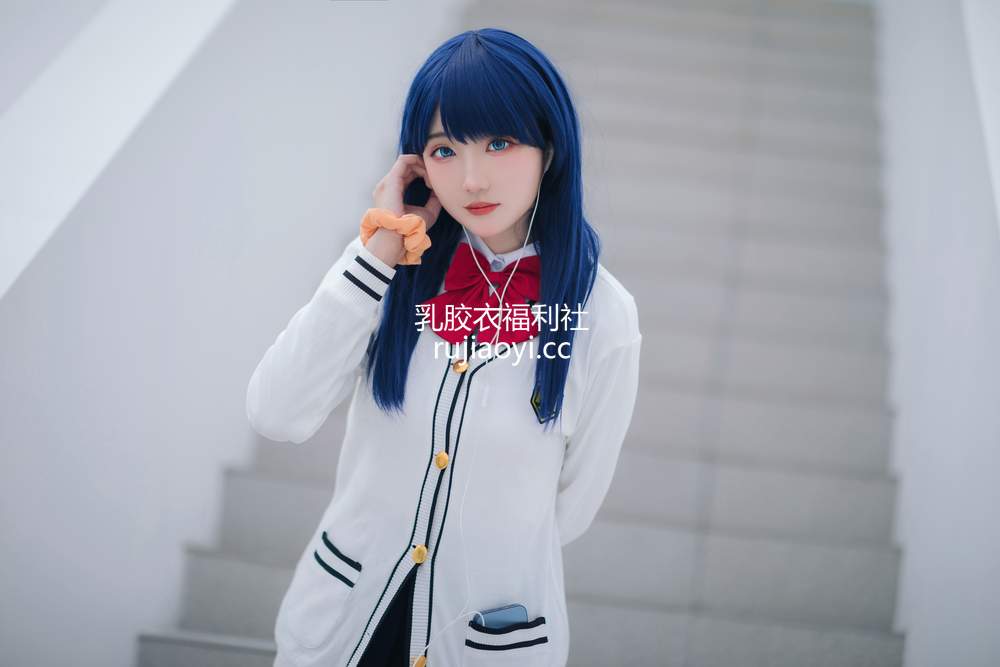 [网红杂图] 瓜希酱 – 宝多六花 制服 [16P63MB]