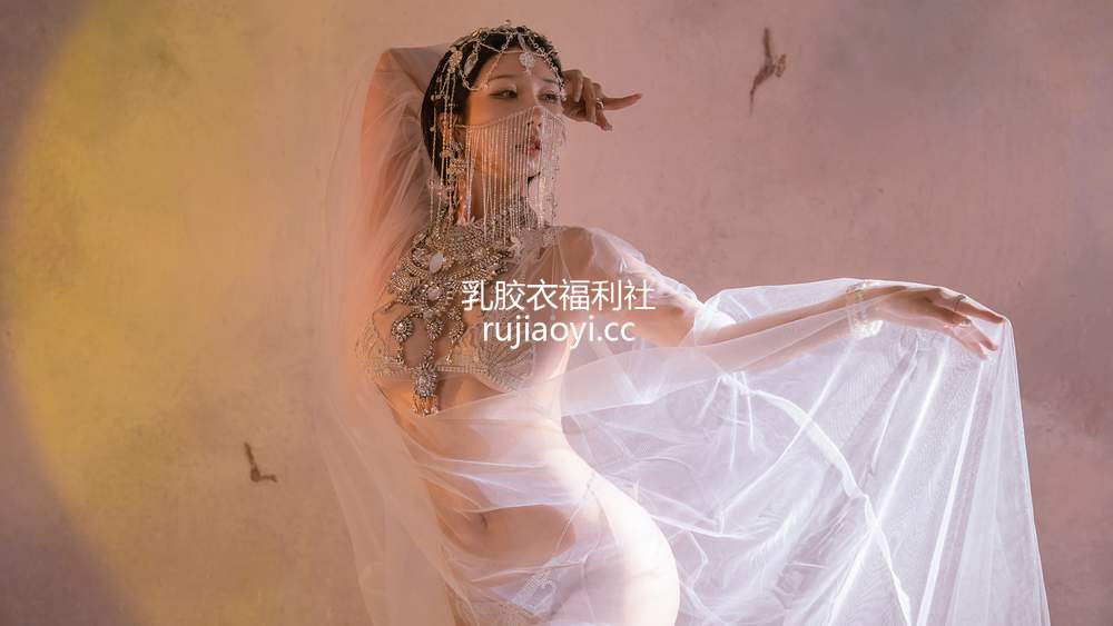 [网红杂图] 云溪溪 – 奶桃 冰洲石 [40P541MB]