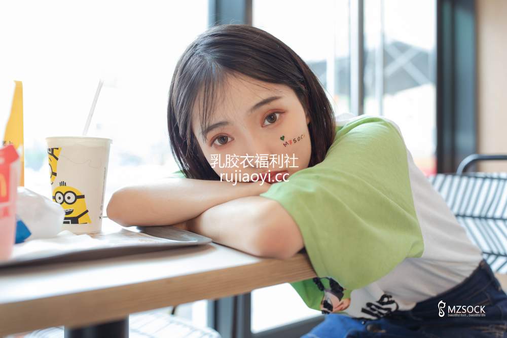[MZSOCK爱美足] No.195 茜茜 [84P185MB]