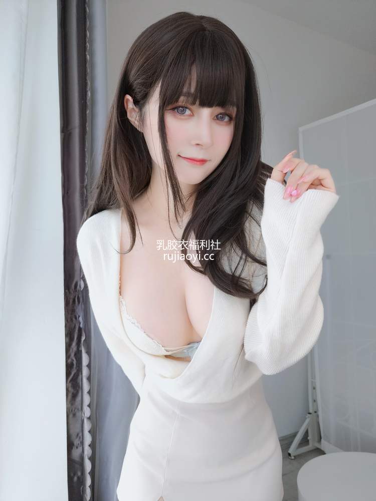 [网红杂图] 白银 – 梦中情人 [41P101MB]
