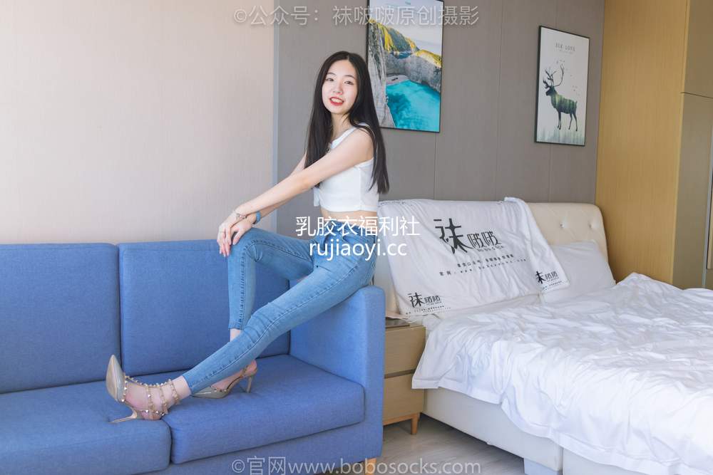 [BoBoSocks袜啵啵] No.201 小甜豆-高跟鞋、白丝 [140P1V6.87GB]