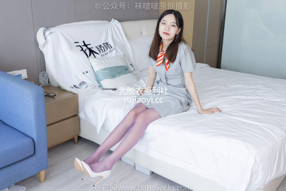 [BoBoSocks袜啵啵] No.205 小甜豆-白色高跟鞋、紫色油亮丝袜 [140P1V5.57GB]