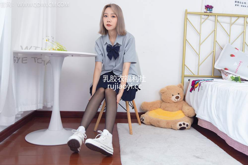 [物恋传媒] No.1295 小艾-奔跑的小鹿 [153P1V3.37GB]