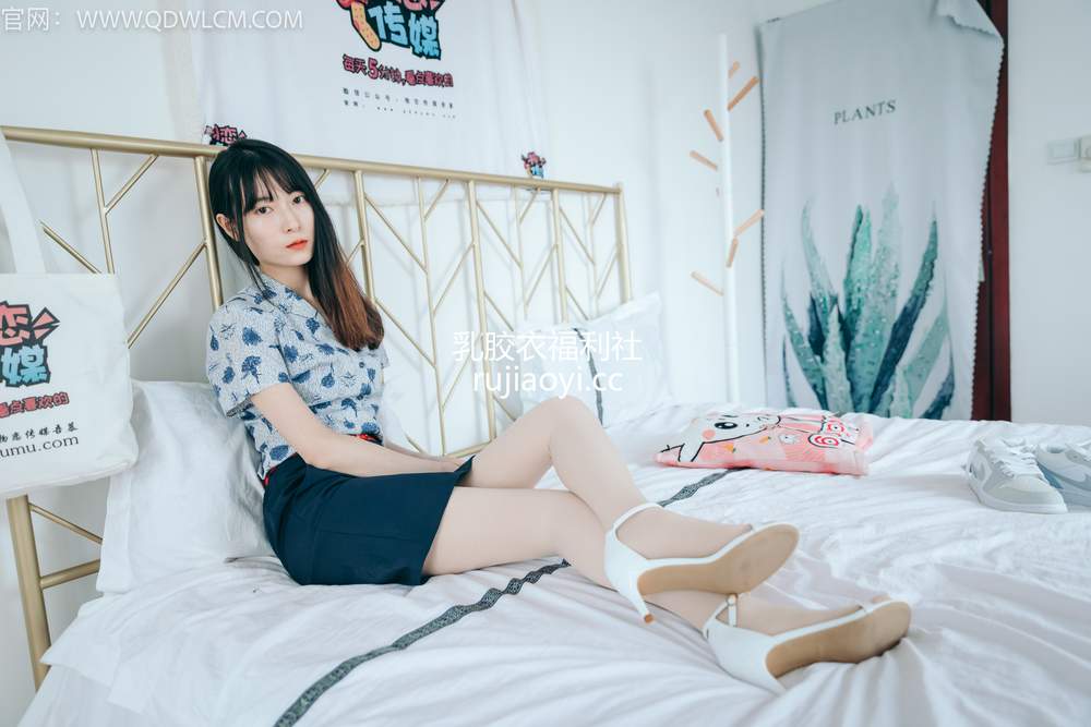 [物恋传媒] No.1288 猫耳-灯火阑珊处 [190P1V3.54GB]