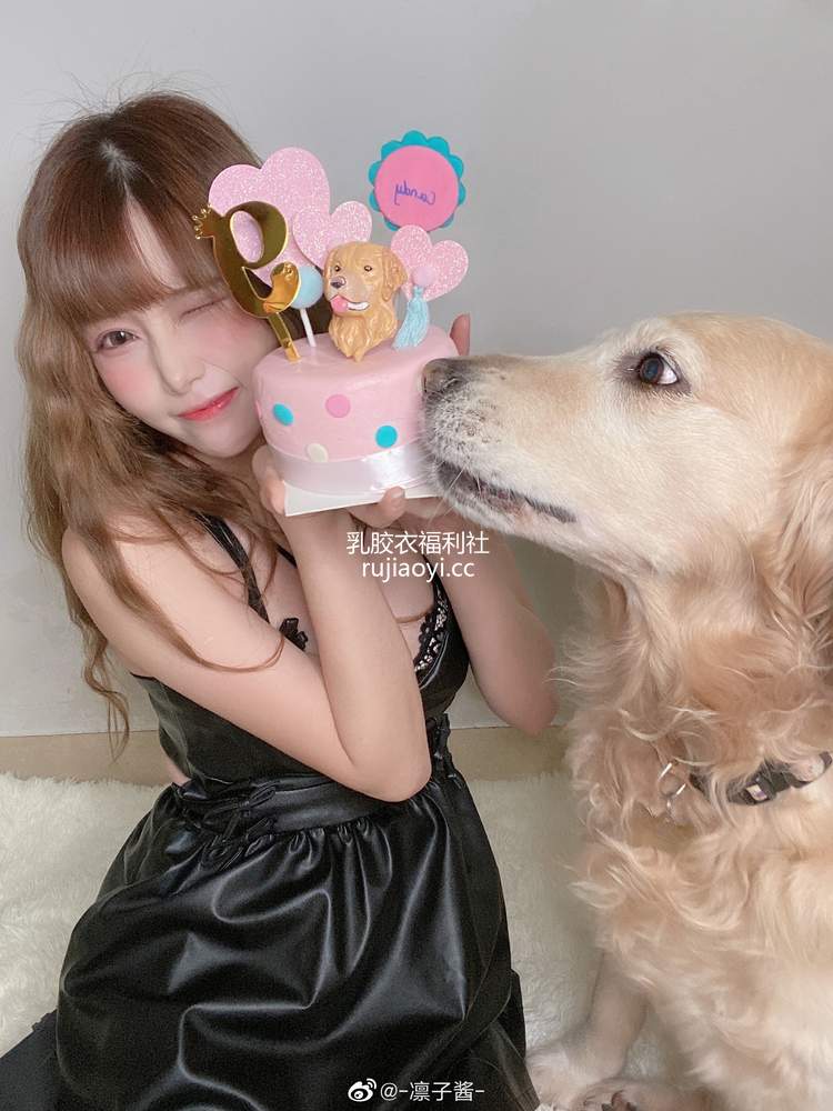 [网红杂图] 凛子酱 – 微博写真合集 [1415P6.05GB]