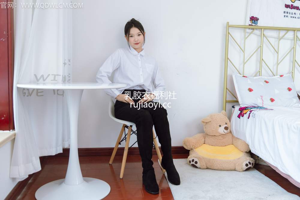 [物恋传媒] No.1291 小竹-中秋共团圆 [150P1V3.92GB]