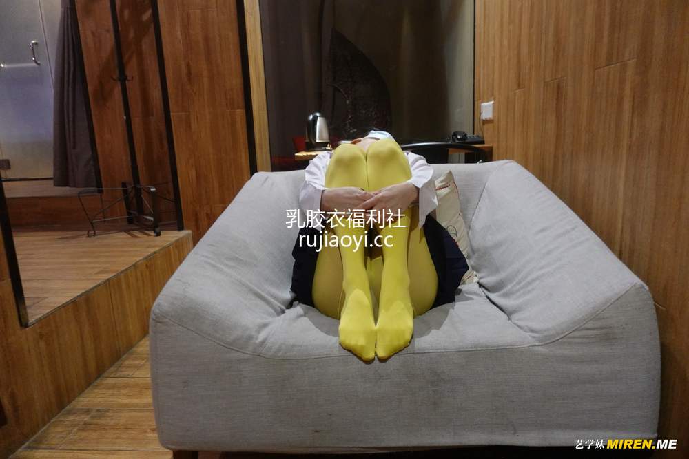 [ROSI写真] 艺学妹 2021.11.07 No.245 [79P146MB]