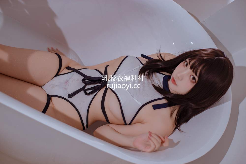 [网红杂图] 二佐Nisa – 私房大象竞泳 [20P112MB]