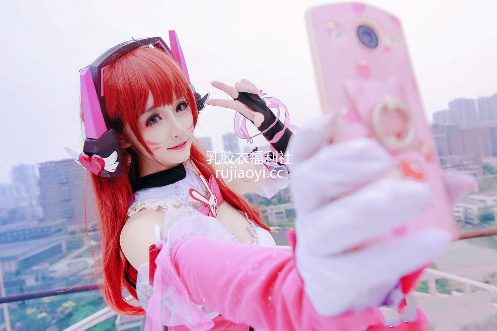 [网红杂图] yui金鱼 – 守望先锋-D.Va [10P21M]