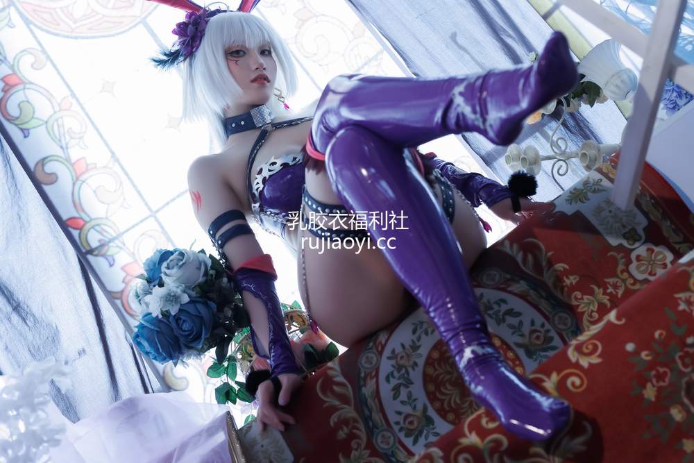 [网红杂图] Cien恩恩 – 黑贞兔女郎泳装 [30P136MB]