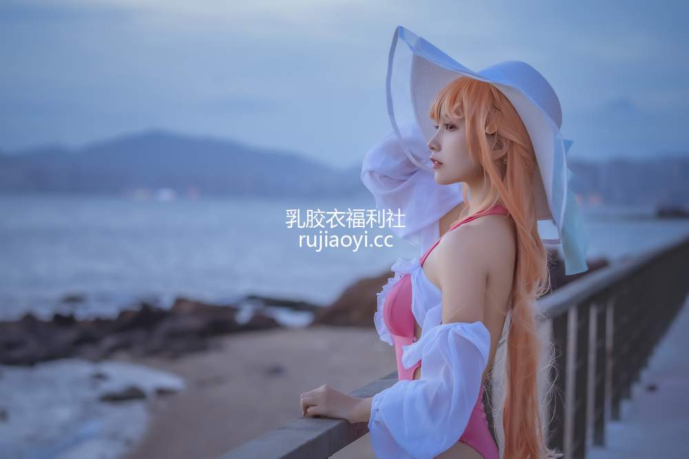 [网红杂图] Neko-薇薇 – 黎塞留泳装 [25P56MB]