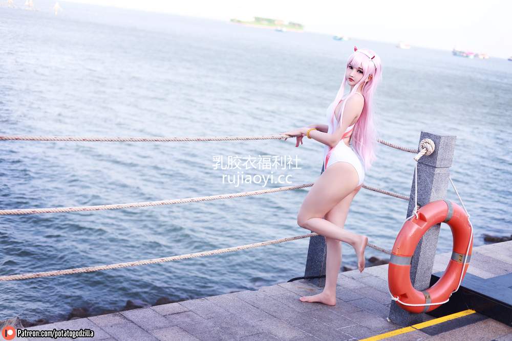 [网红杂图] Potato Godzilla – Zero Two Swimsuit [29P105MB]