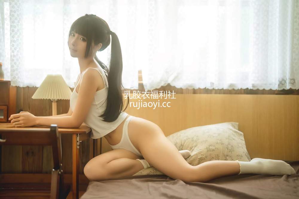 [网红杂图] 蠢沫沫 – 假日 [28P291MB]