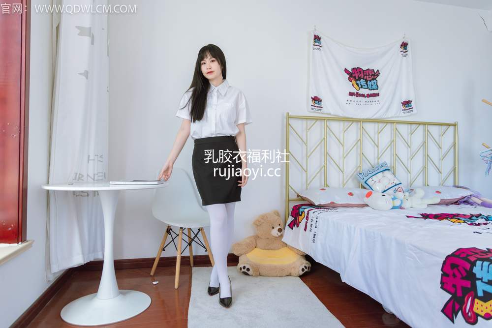 [物恋传媒] No.1392 兮兮-绚烂野蔷薇 [150P1V3.95GB]