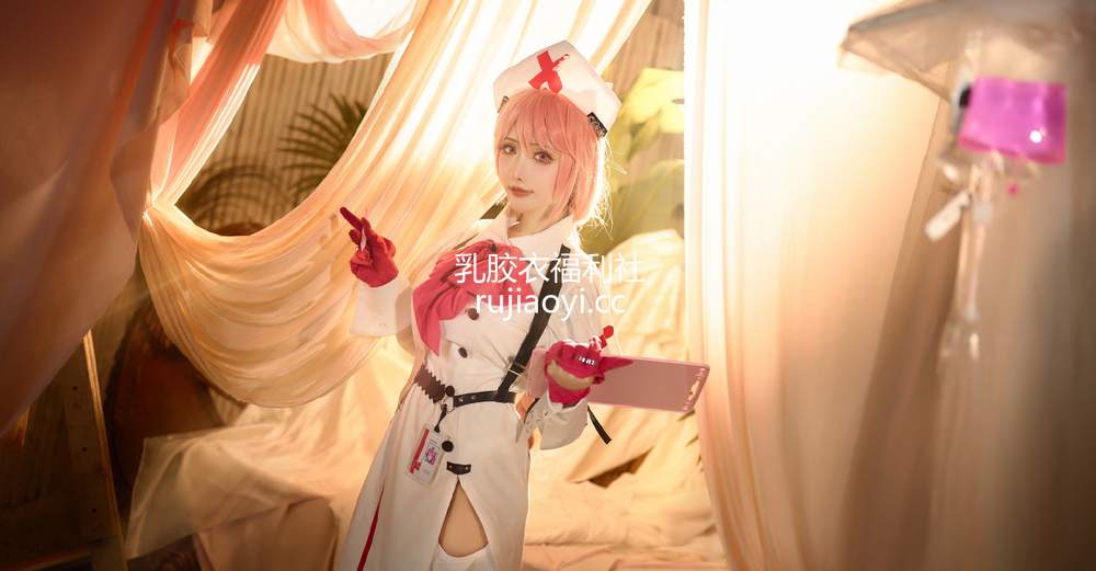 [网红杂图] 紫氯氯 – 安cos [13P32MB]