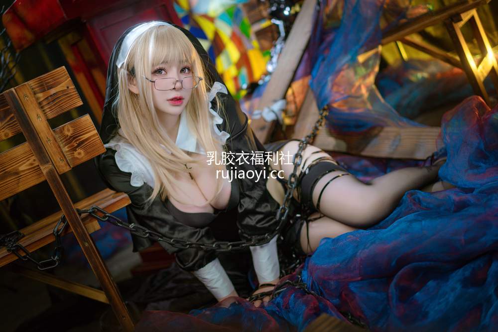 [网红杂图] 叉子宝宝 – 修女小姐 [26P145MB]