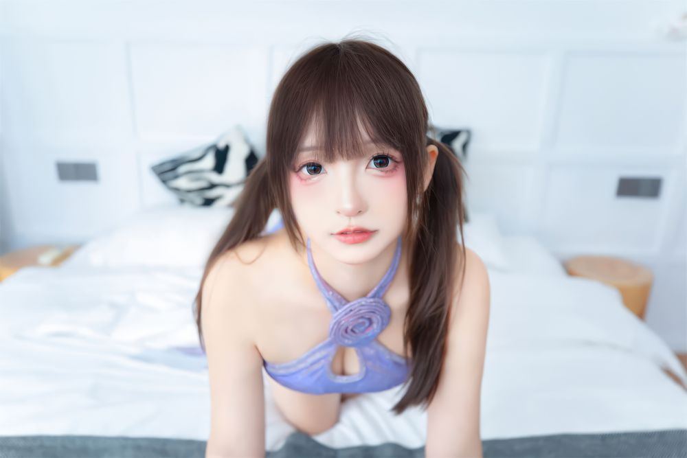 [网红杂图] 神楽板真冬 – 魅魔教室 [75P2V145MB]