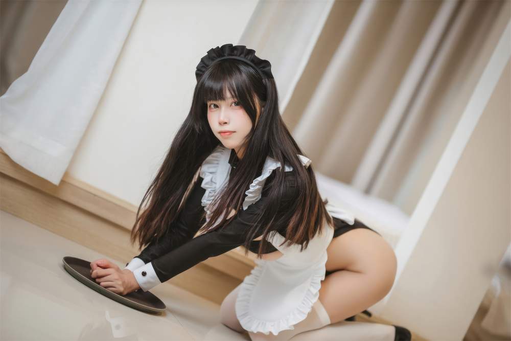 [网红杂图] 三無人型 – 高叉女仆 [42P289MB]