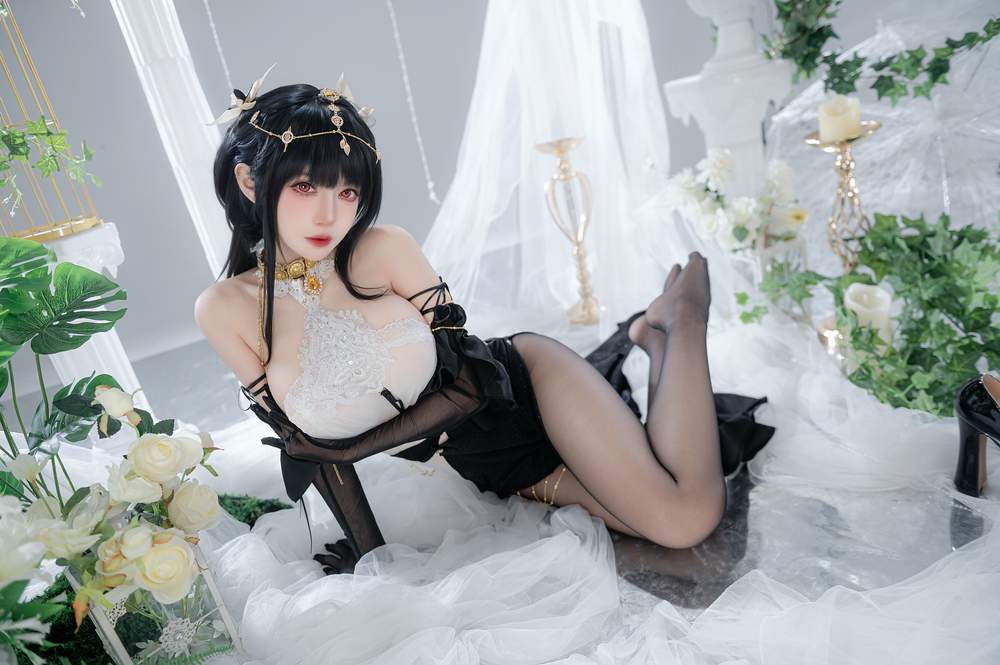 [网红杂图] Shika小鹿鹿 – 碧蓝航线 镇海 [10P77MB]