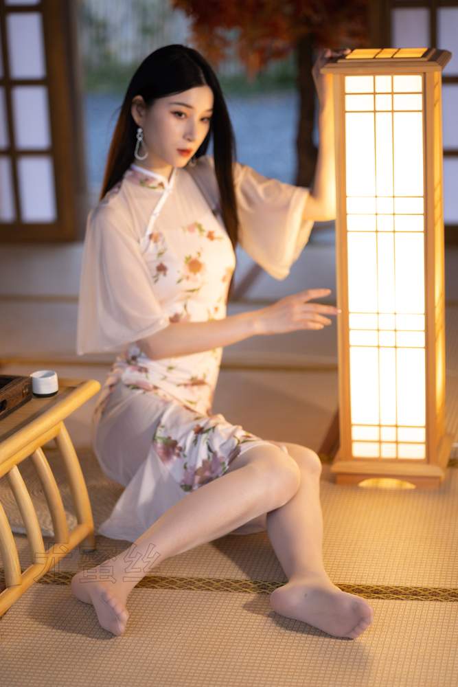 [尤蜜丝] 穿搭写真 No.146 [35P1V0.98GB]