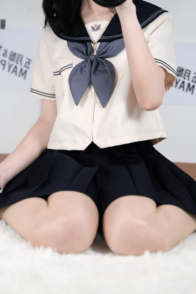 [芝士好椰] – 涞觅 薄雾与水手服 [20P1V771MB]