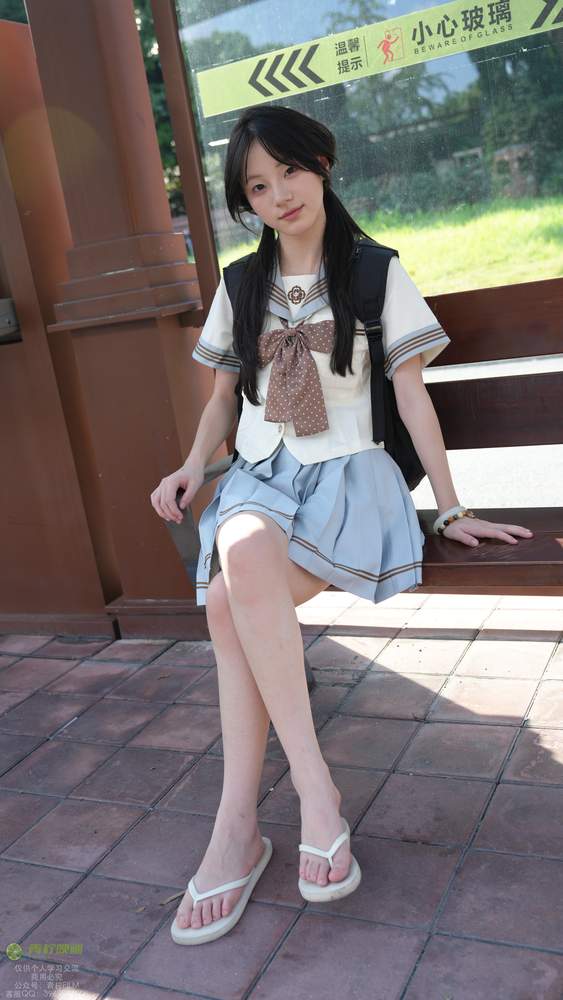 [青柠映画] – 阿慌 JK公交站 [136P2V4.67GB]