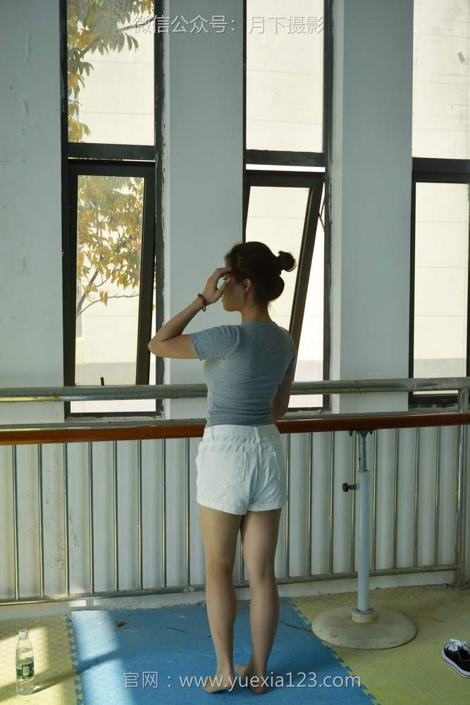 [爱月下] NO.001 茜茜【舞蹈热身】作为拉拉队长，每天必修课就是加强舞蹈训练！[111P1V3.68GB]