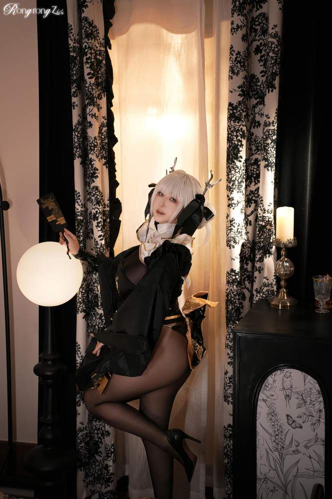 [网红杂图] 小容仔咕咕咕 – NIKKE胜利女神 布兰儿白兔 [45P187MB]