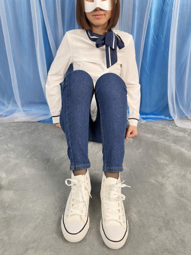 [三禾摄影] No.024 牛仔裤里丝 帆布鞋 高跟 [201P2.03GB]