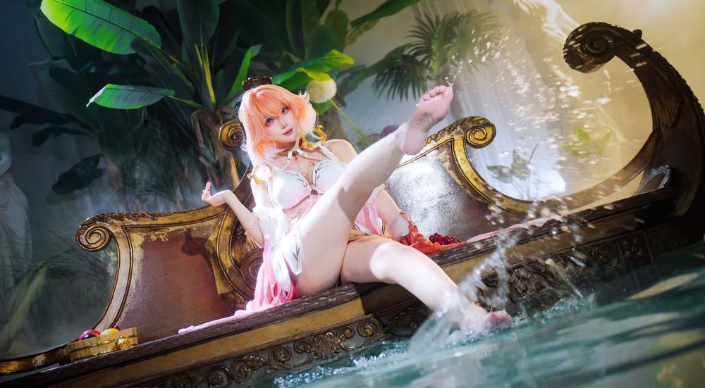 [网红杂图] 是夙卿呀 – 长离泳装 [11P173MB]