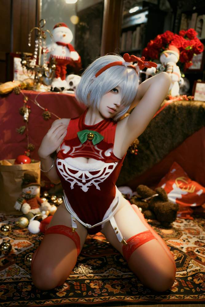 [网红杂图] 九曲Jean – 尼尔 机械纪元 2B圣诞 [40P704MB]