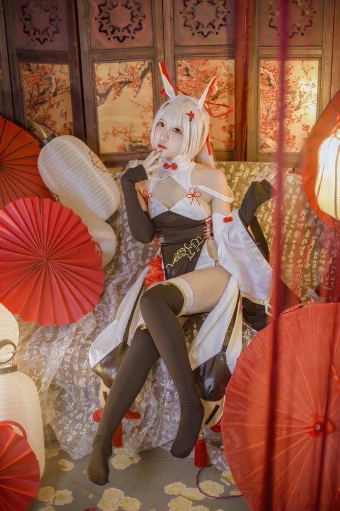 [网红杂图] 二佐Nisa – 碧蓝航线 绫波 新春旗袍 [27P207MB]