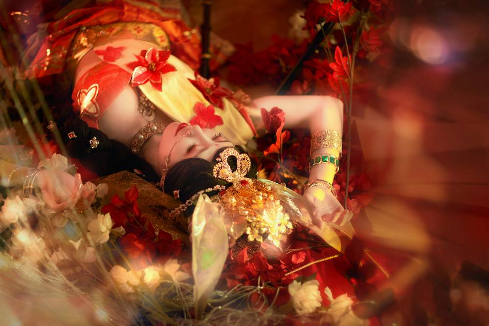 [网红杂图] 走路摇zly – 公孙离 [10P88MB]