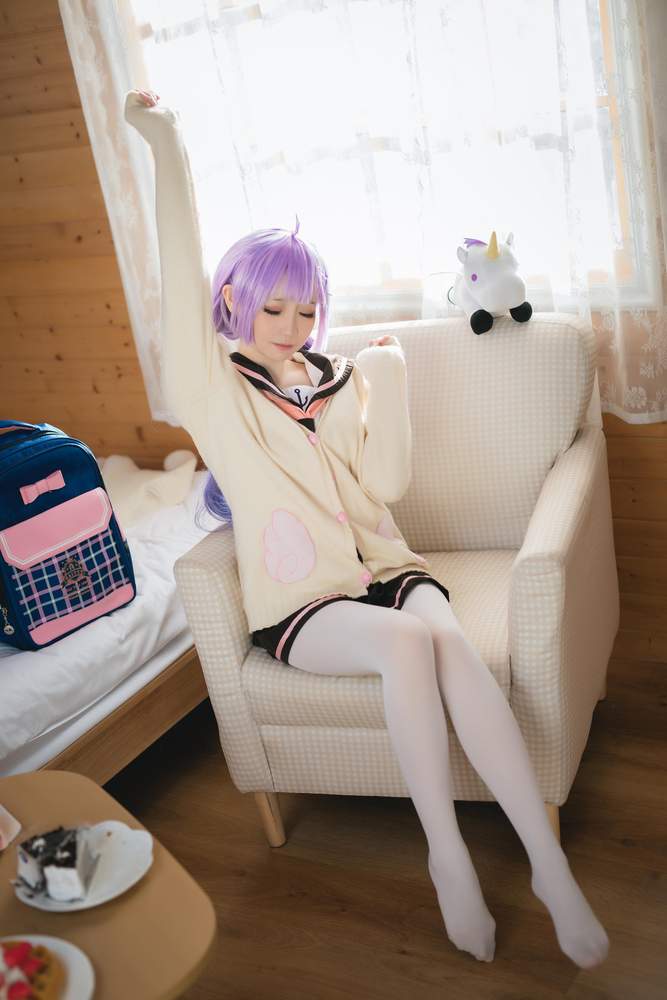 [网红杂图] 焖焖碳 – 碧蓝航线 独角兽 JK制服 [21P53MB]