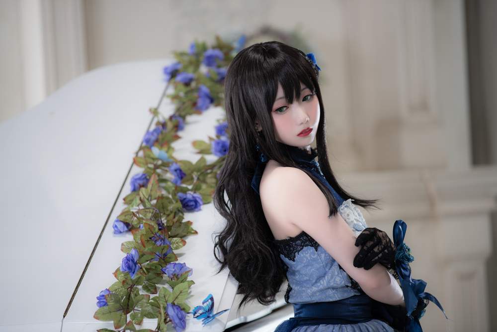 [网红杂图] 小木曾AYA – 偶像大师 涩谷凛 礼服 [13P64MB]