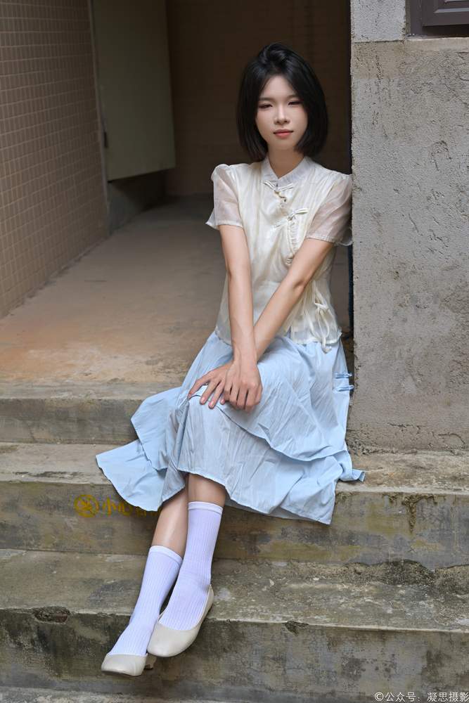 [凝思摄影] No.020 小睿-长裙、短白袜、平底鞋 [130P1V4.20GB]