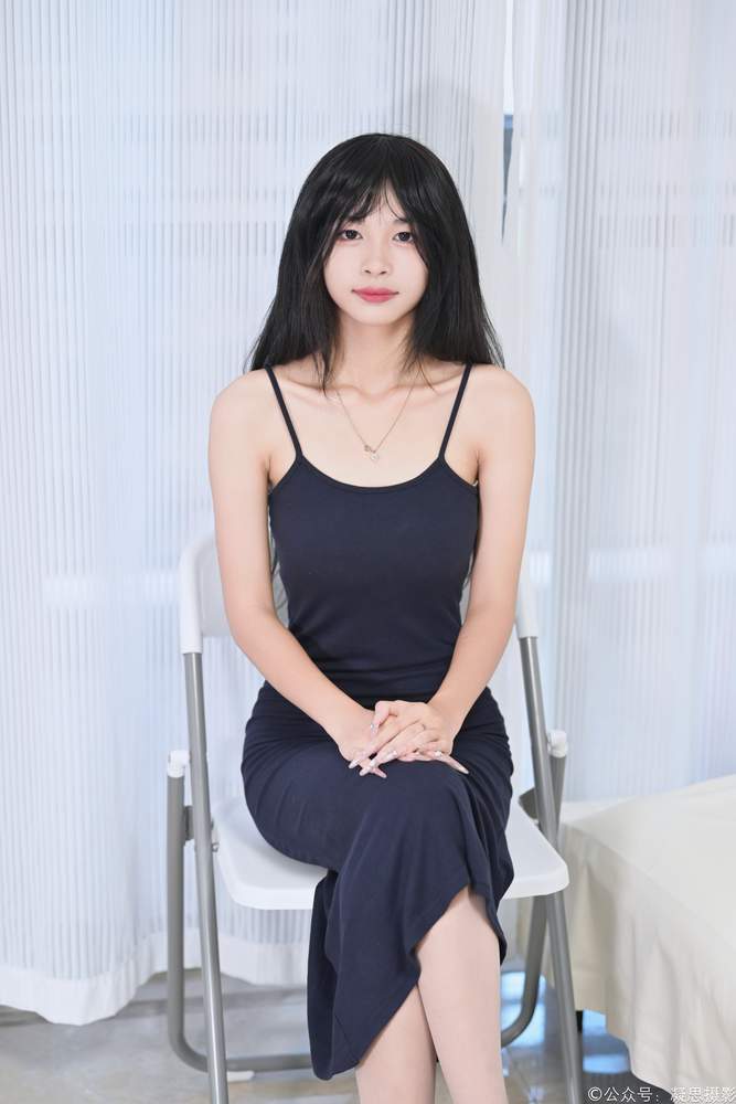 [凝思摄影] No.047期：沅沅-连衣裙、丝袜、高跟鞋 [120P1V4.72GB]