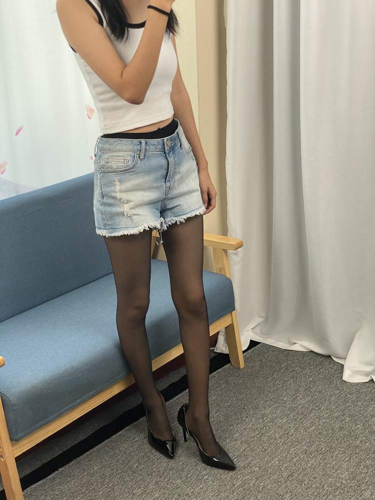 [三禾摄影] No.057 黑丝 高跟 牛仔短裤 [138P0.98GB]