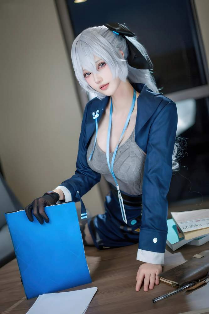 [网红杂图] 花兮_honoka – 崩坏 星穹铁道 布洛妮娅 大鸭鸭 [10P44MB]