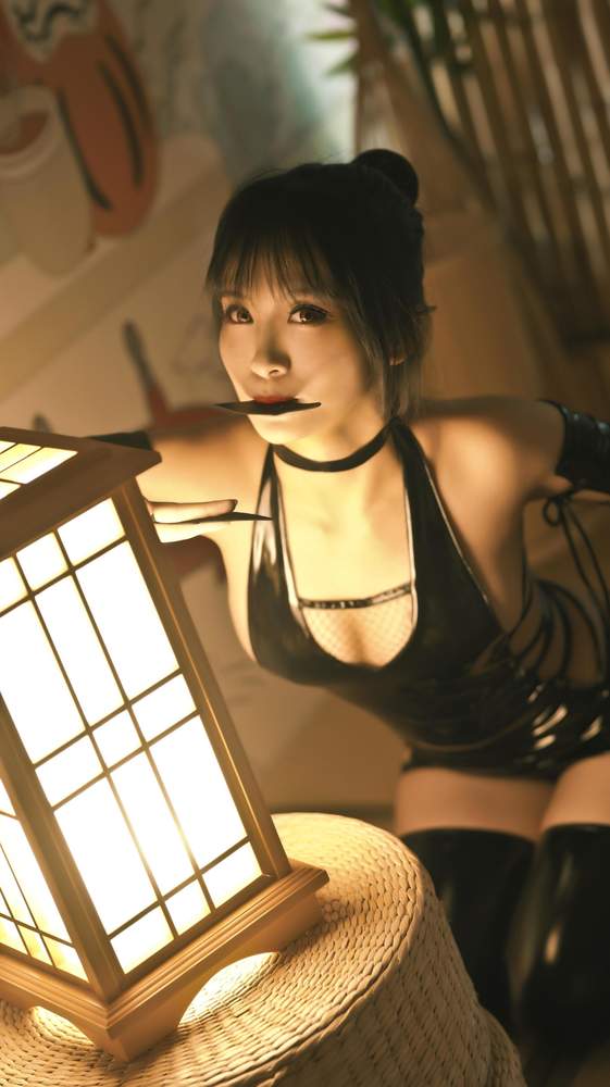 [网红杂图] 洛璃LoLiSAMA – 忍者 [30P398MB]