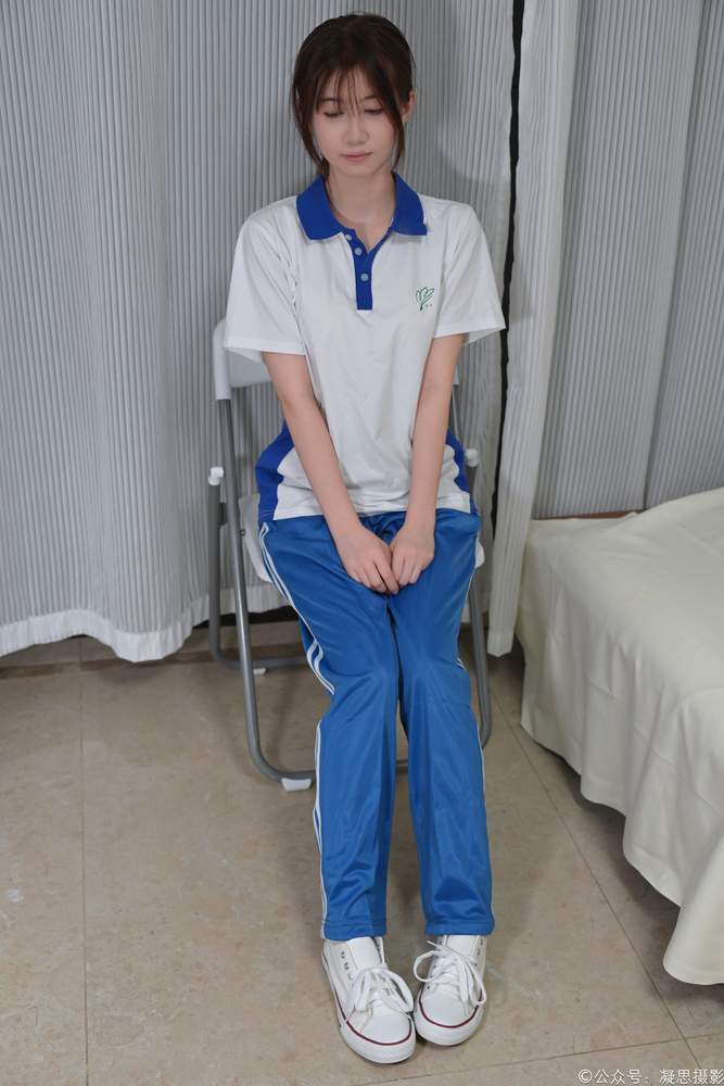 [凝思摄影] No.056 小慧-校服、短白袜、帆布鞋 [150P1V5.75GB]