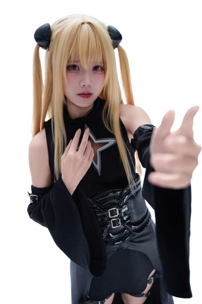 [网红杂图] 清水凪 – 出包王女 金色暗影 [38P253MB]