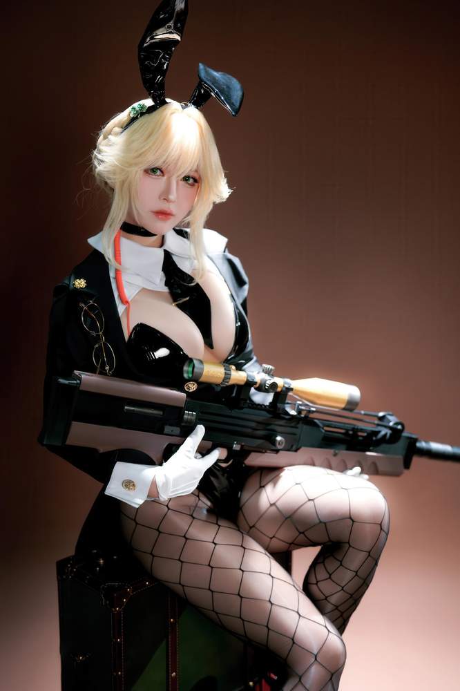 [网红杂图] 半半子 – 愛德ェントバニー[62P375MB]